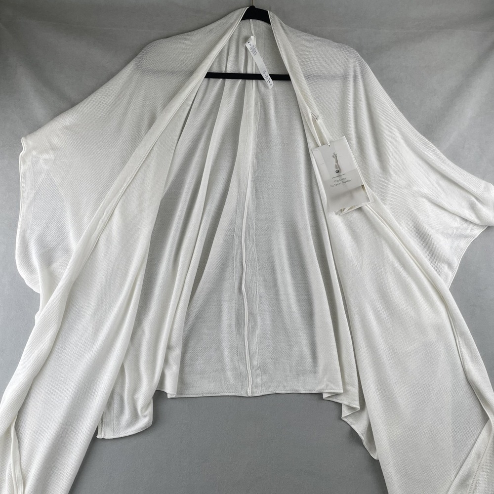 Lululemon Heart Opener Meditation Cloak Wmns One Size Taryn Toomey Silk LW3ANFS - Picture 2 of 13